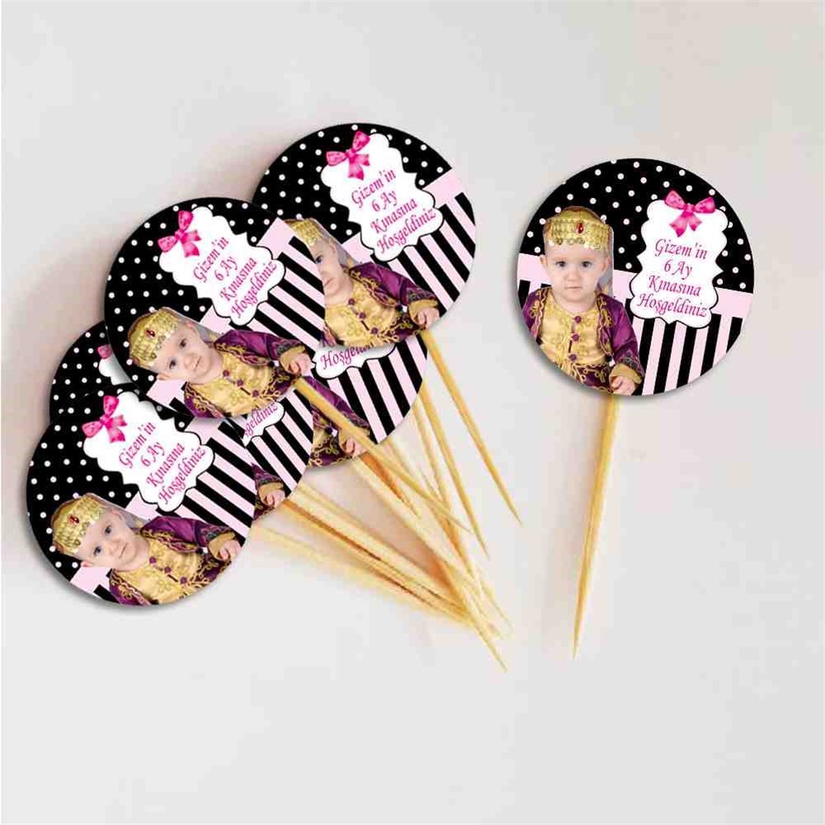 Altı Ay Kınası Siyahlı Pembeli Cupcake Kurdanı 