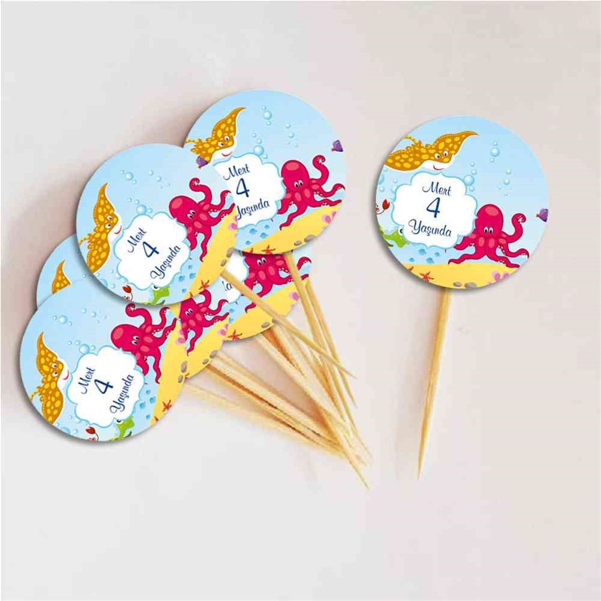 Deniz Temalı Kurdan  