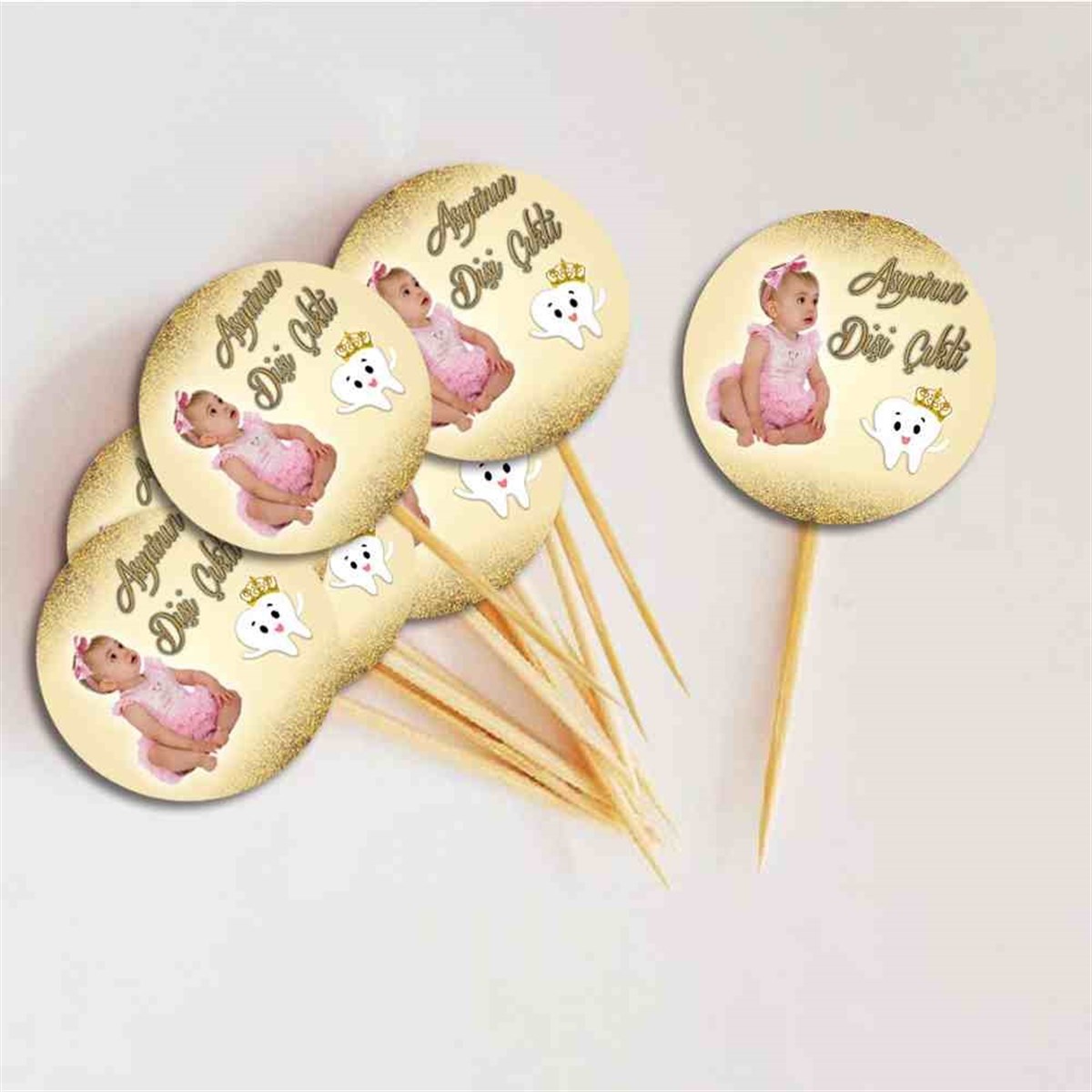 Diş Buğdayı Gold Taçlı Parti Seti Cupcake Kurdanı 