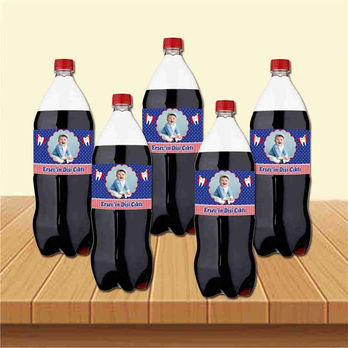 Diş Buğdayı Kırmızı Melekli Cola Şisesi Bandı 
