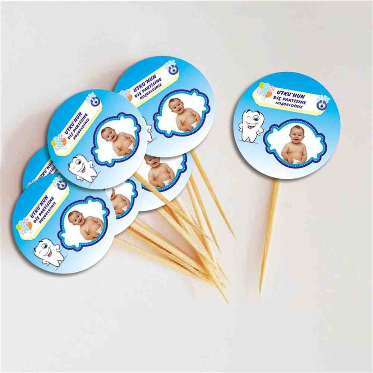 Diş Buğdayı Komik Mavi Cupcake Kurdanı 