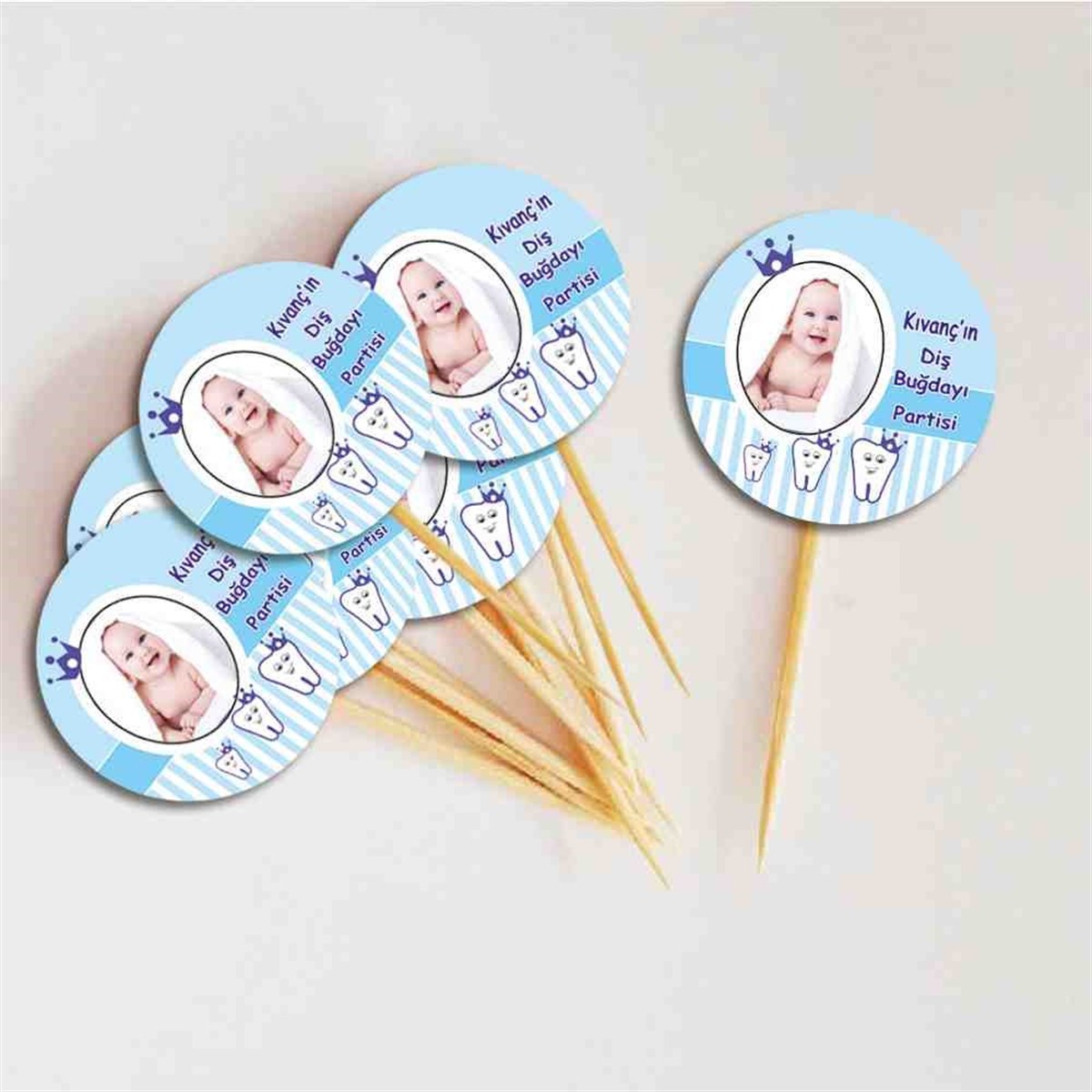Diş Buğdayı Mavi Taçlı Konsept Cupcake Kurdanı 