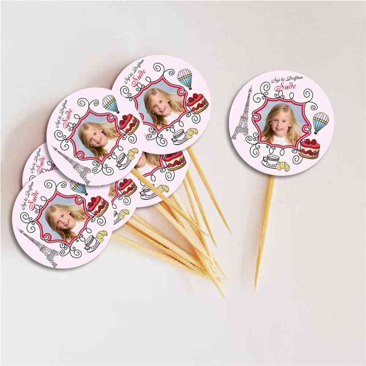 Eyfel Balonlu Kurdan 