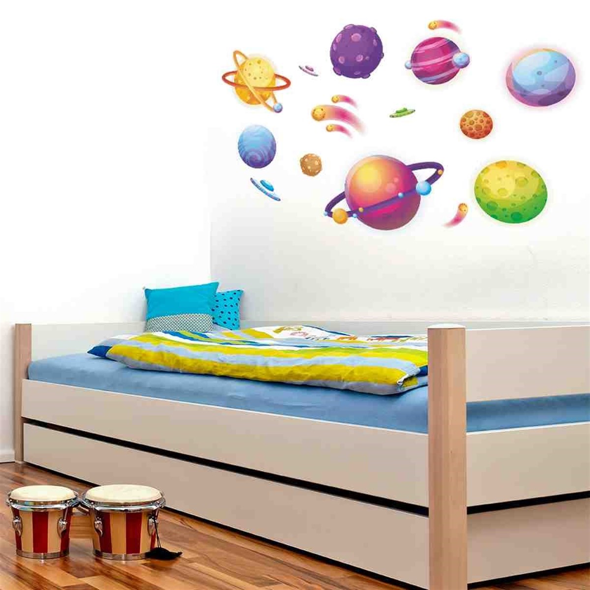 Genç Odası Duvar Stickerı 