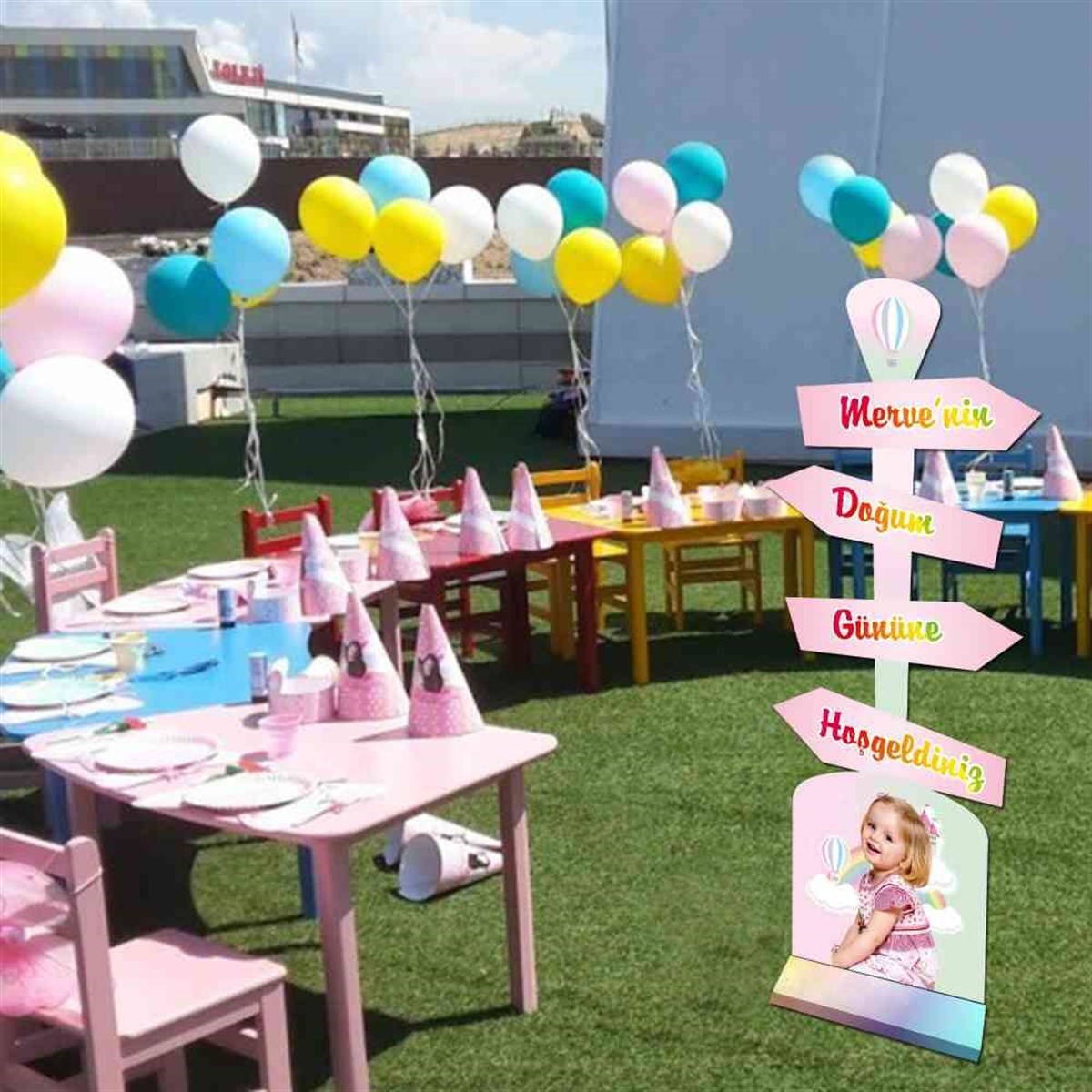 Gökkuşağı Konsepti Kişiye Özel Oklu Pano 