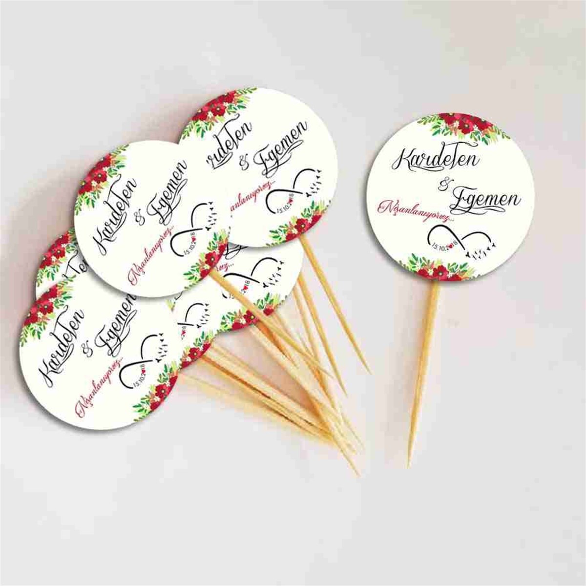 Gold Vintage Konsept Nişan Cupcake Kürdanı 