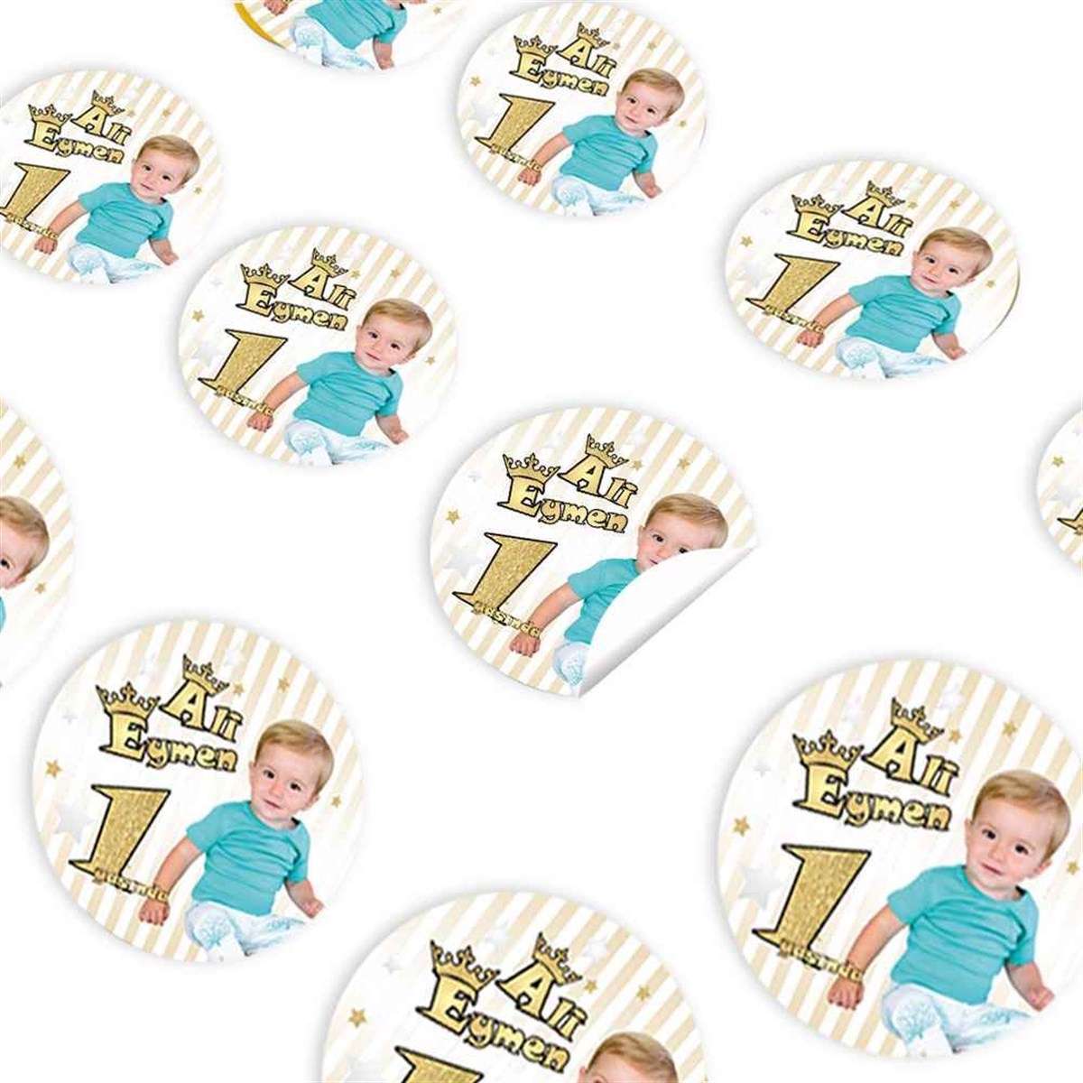Gold Yıldızlı Taçlı Konsept Sticker 30 Adet 