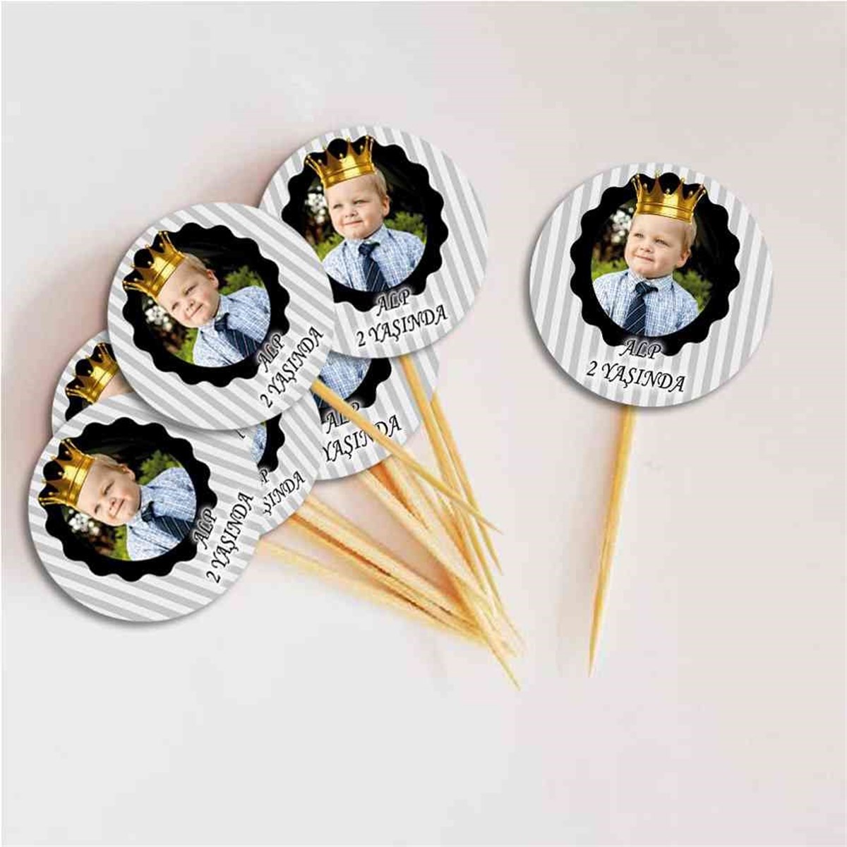 Gri Gold Taçlı  Kurdan 