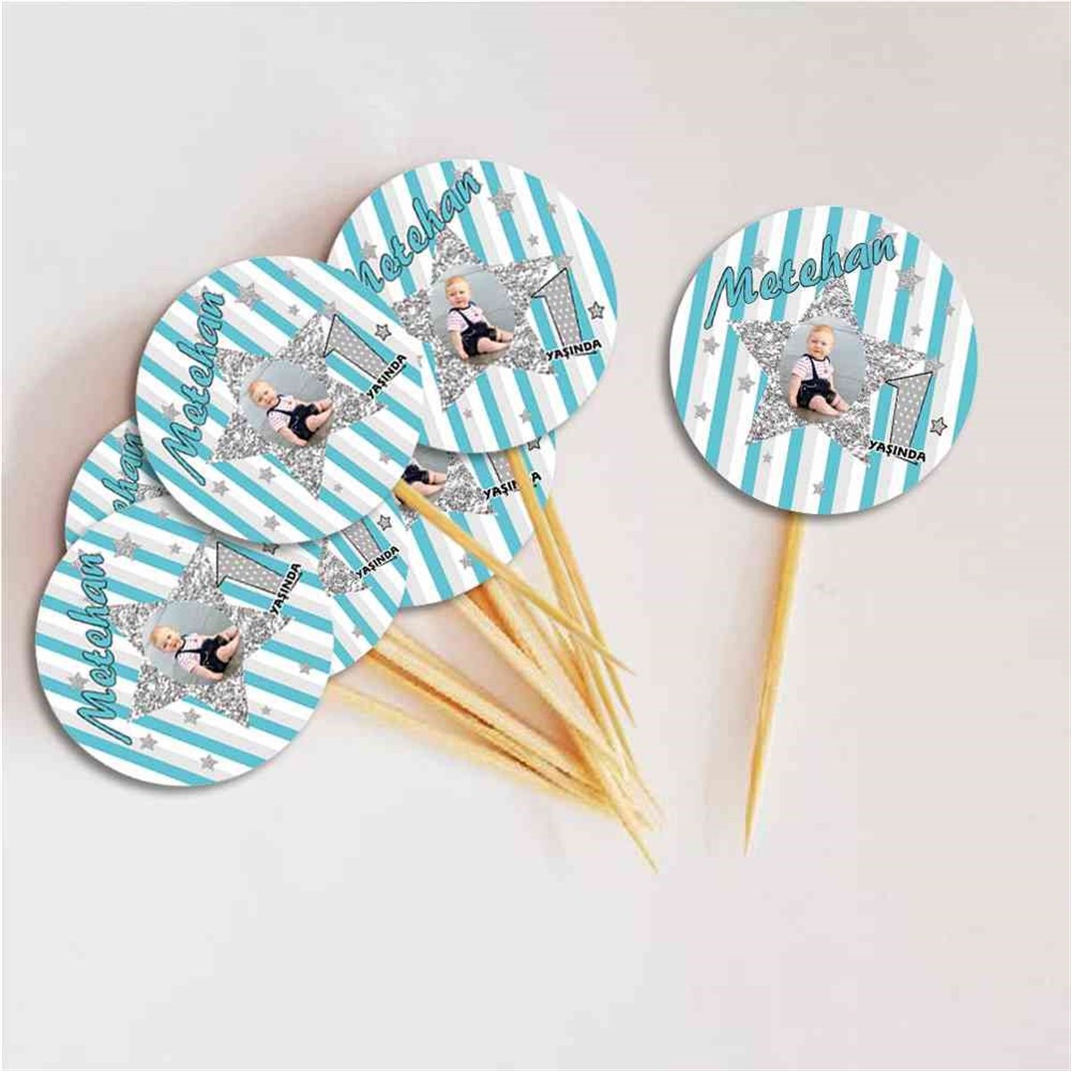 Gümüş Yıldızlı Kurdan  