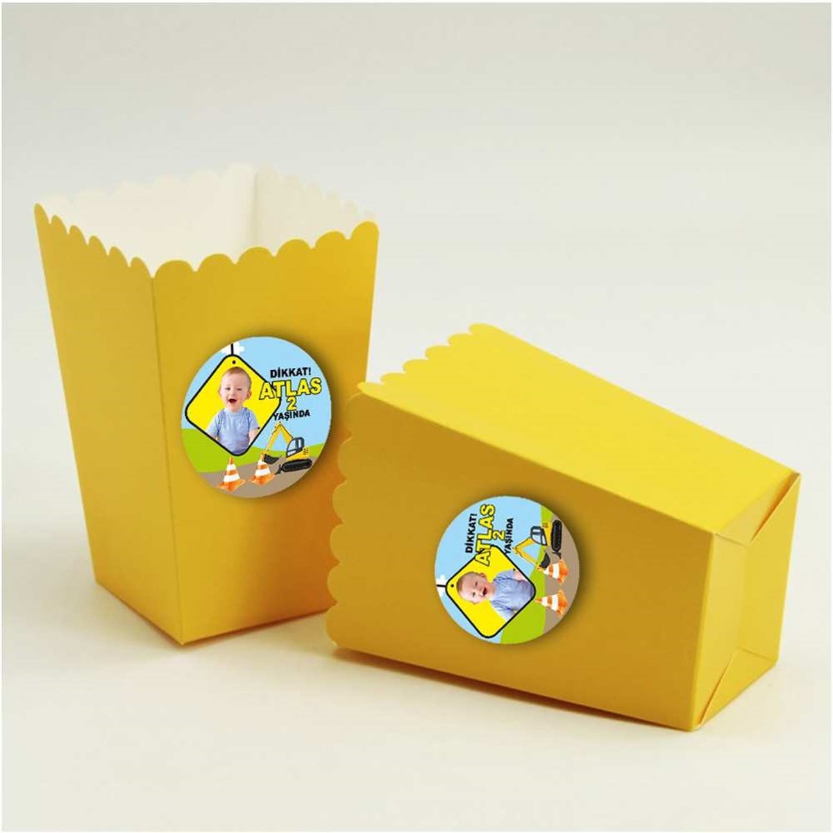 Kırmızı Balık Etiketli Popcorn Kutusu 10 Adet 