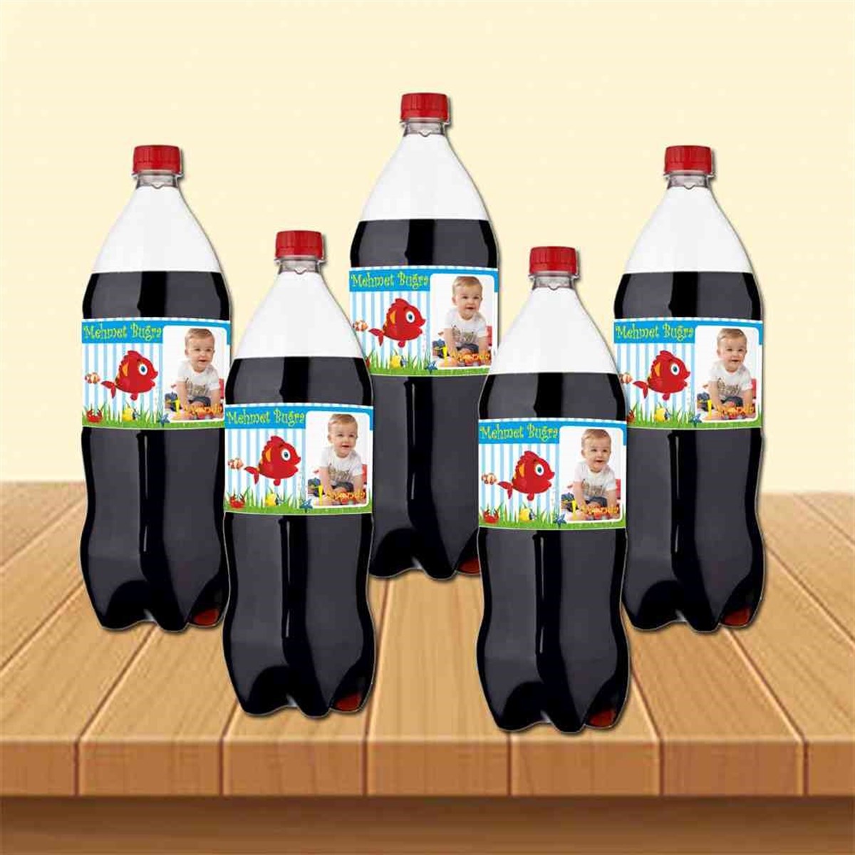 Kırmızı Balık Temalı Cola Şisesi Bandı    