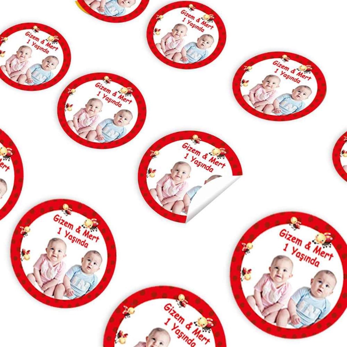 Kırmızı Puantiyeli Konsept Sticker 30 Adet  