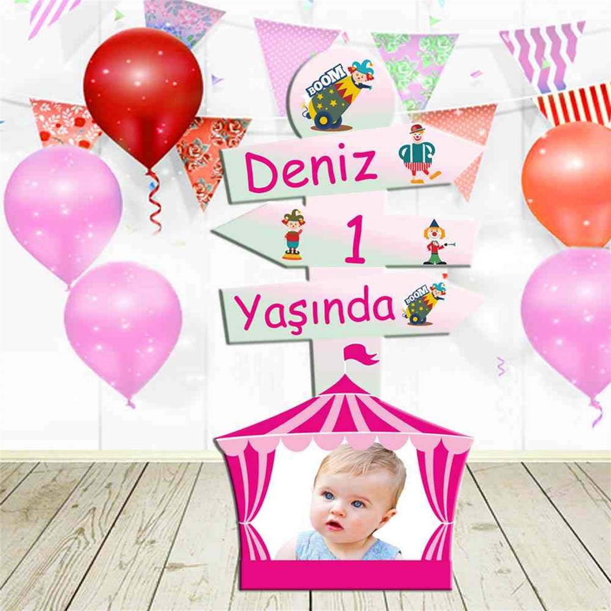Kız Bebek Masa Önü Yön Pano 