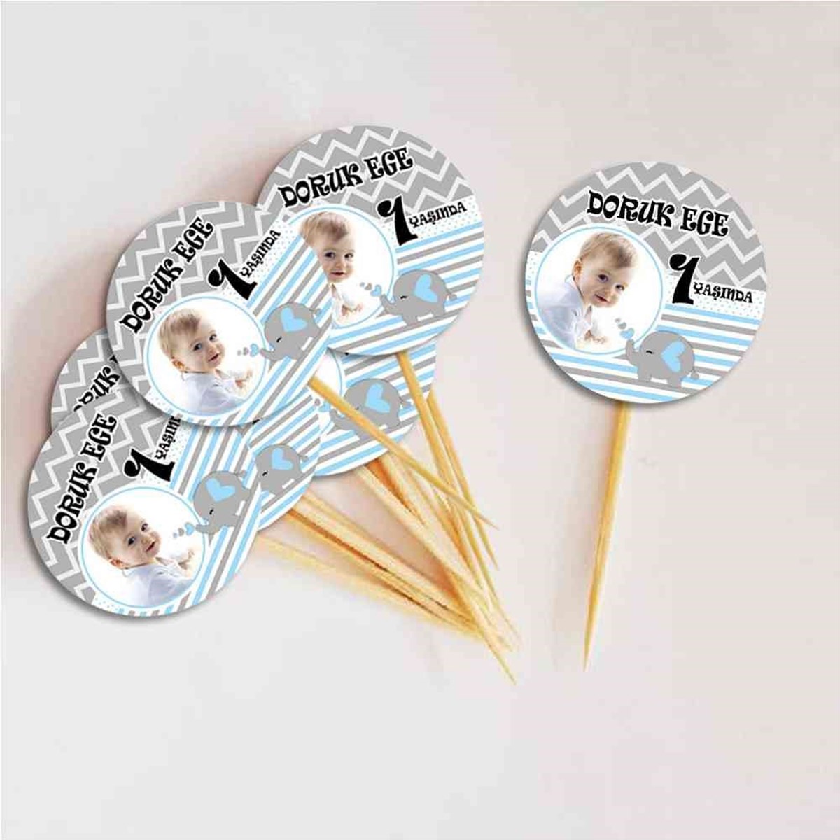 Mavi Filli Temalı Kurdan  