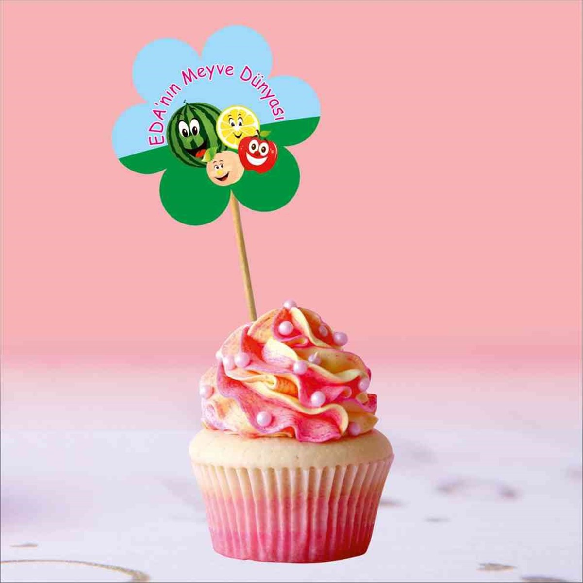 Meyve Konsepti Kürdan Çicekli Cupcake 