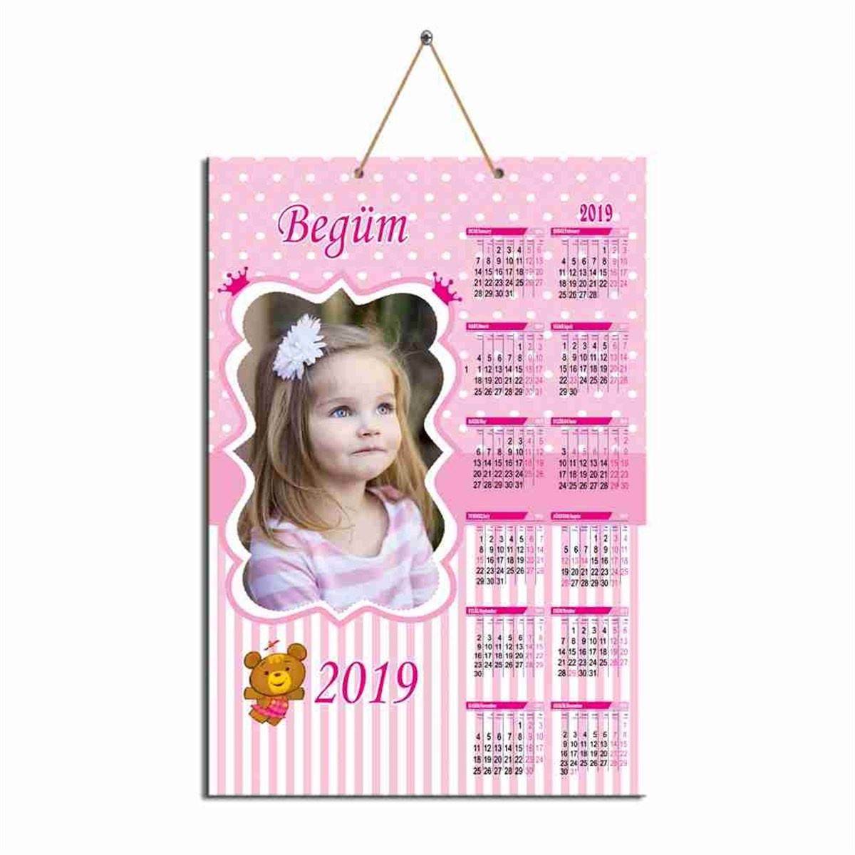 Pembe Çizgili Ayılı Karton Takvim   