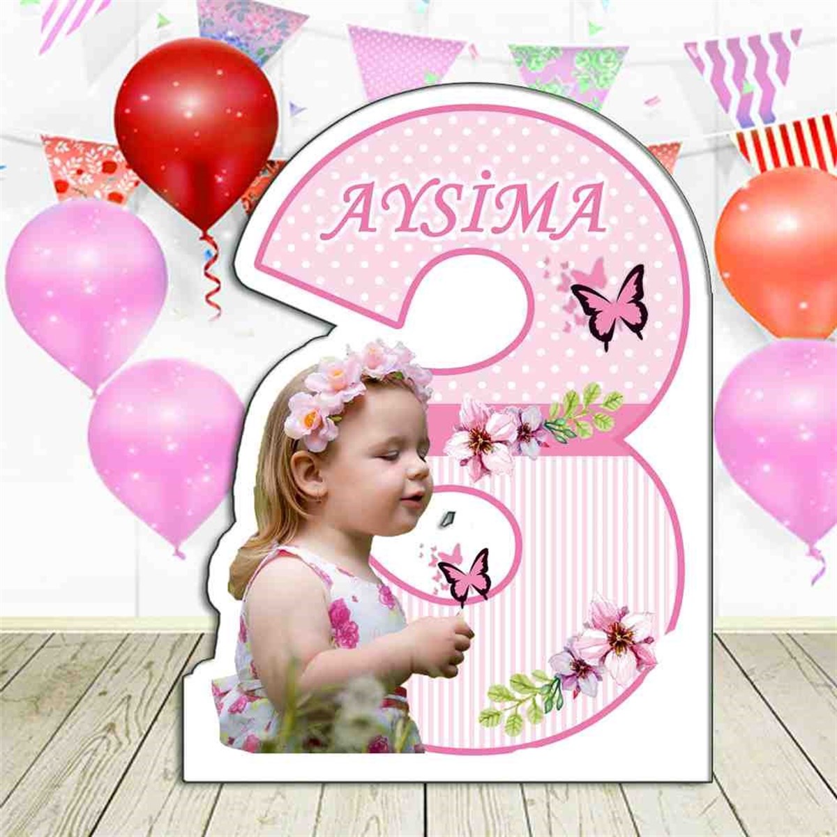 Pembe Puantiyeli Konsept Yaş Panosu    