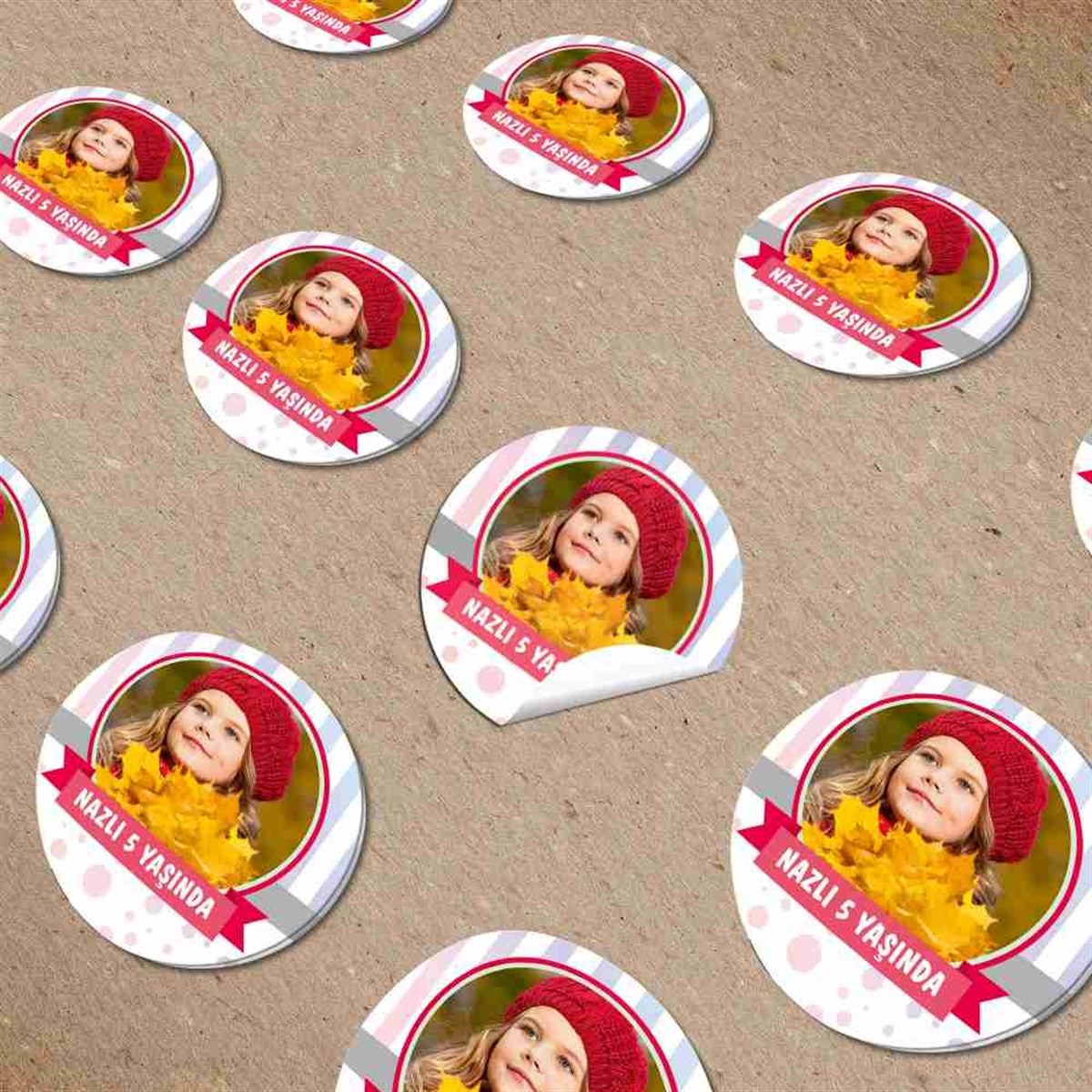 Susam Sokagı Konsept Kişiye Özel Sticker 30 Adet 