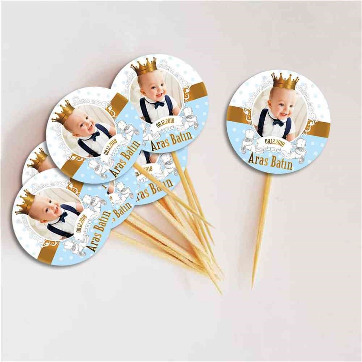 Taçlı Gold Temalı Kurdan  