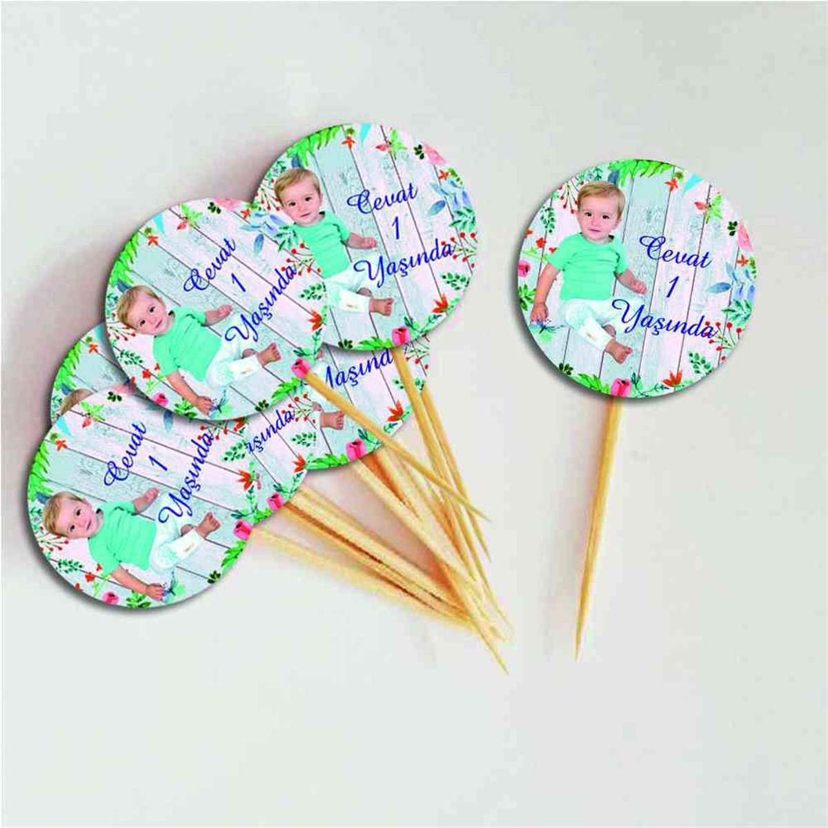 Vintage Temalı Kurdan 