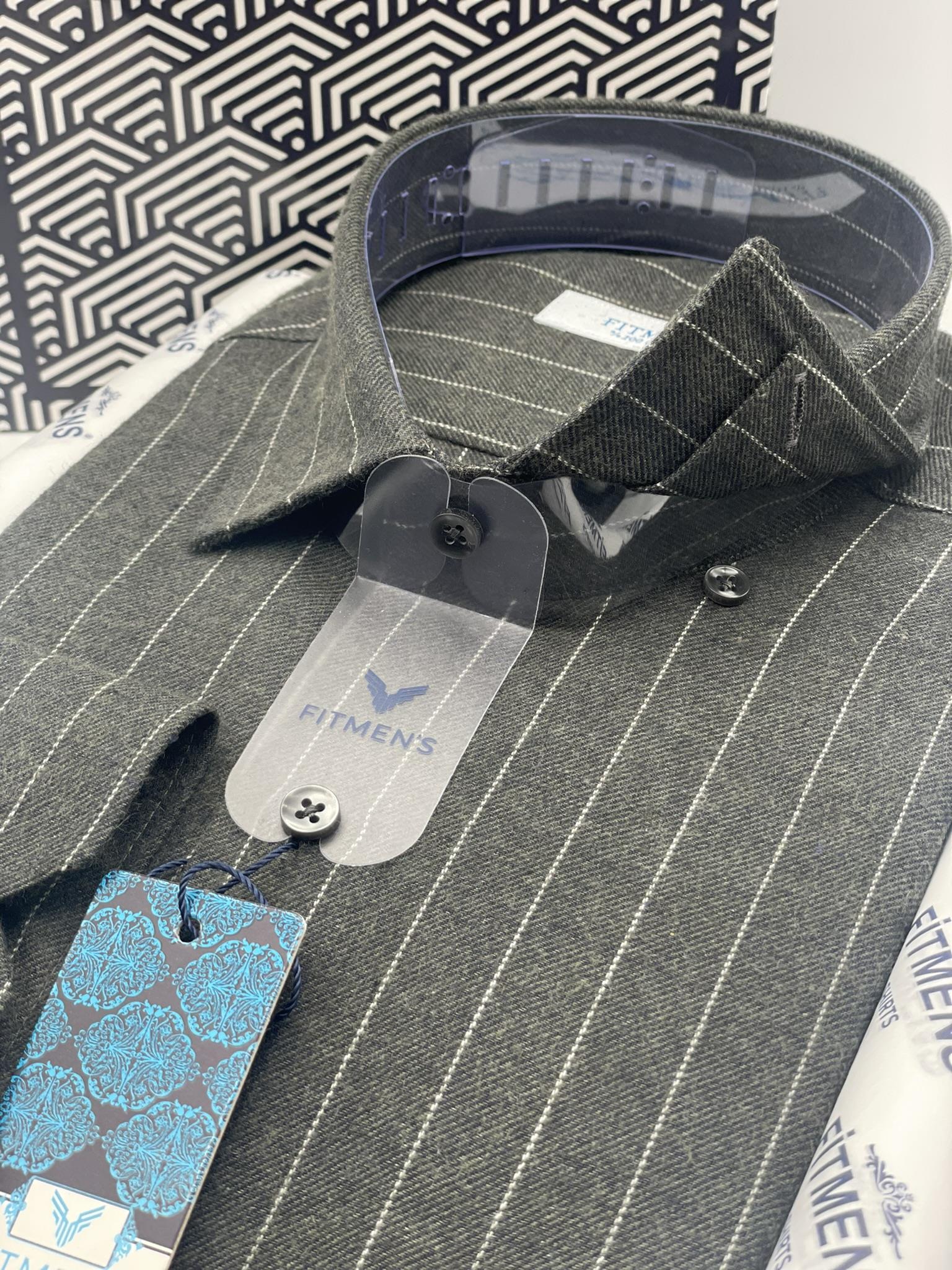 Klasik Uzun Kol Kışlık %100 Cotton Kareli Yaka Alttan Düğmeli Hediye Kutulu Erkek Gömlek FS-003363 - Haki