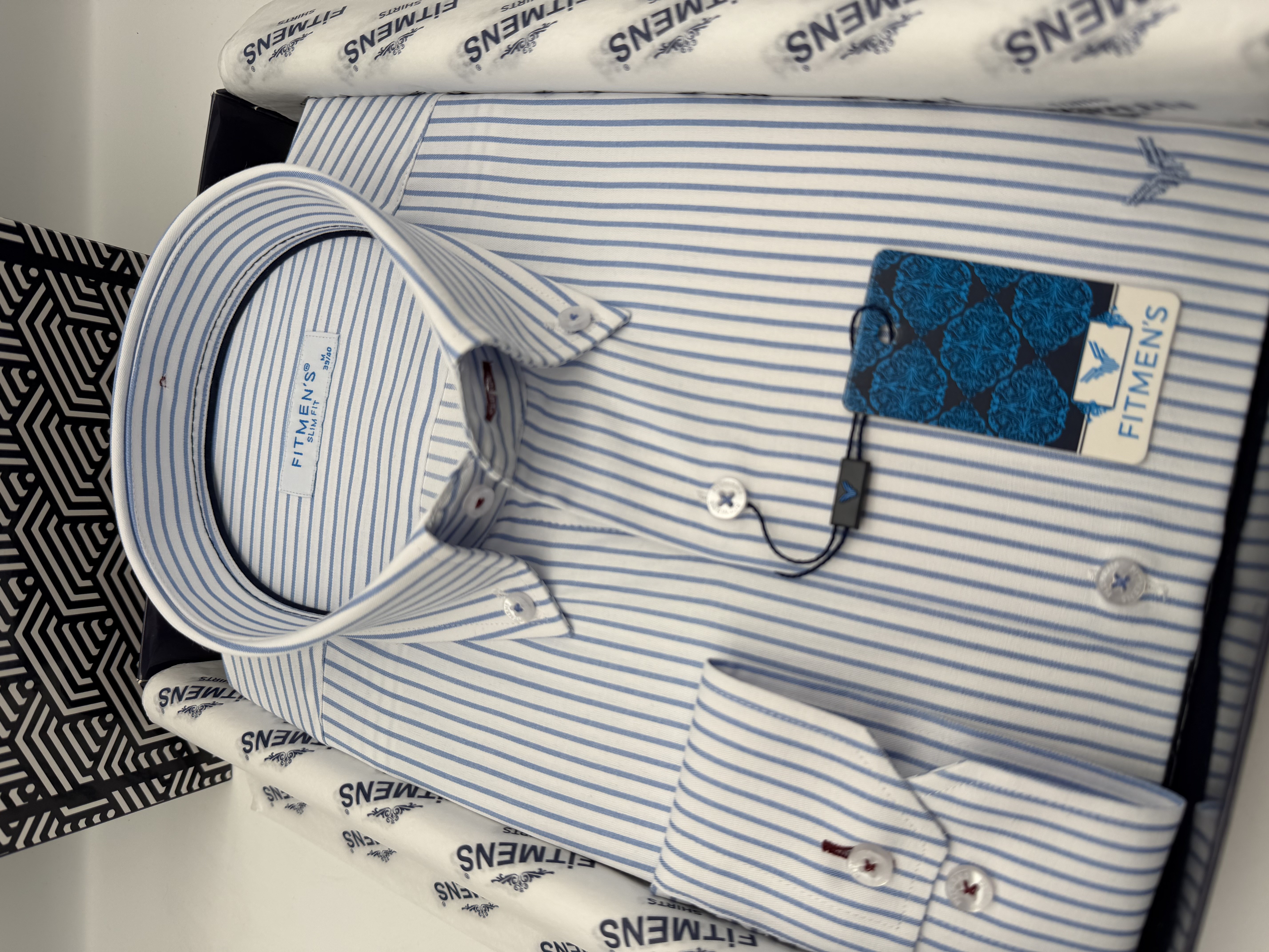 Slim Fit Uzun Kol Premium Çizgili Yaka Düğmeli Hediye Kutulu Erkek Gömlek FS-004440 - Açık Mavi