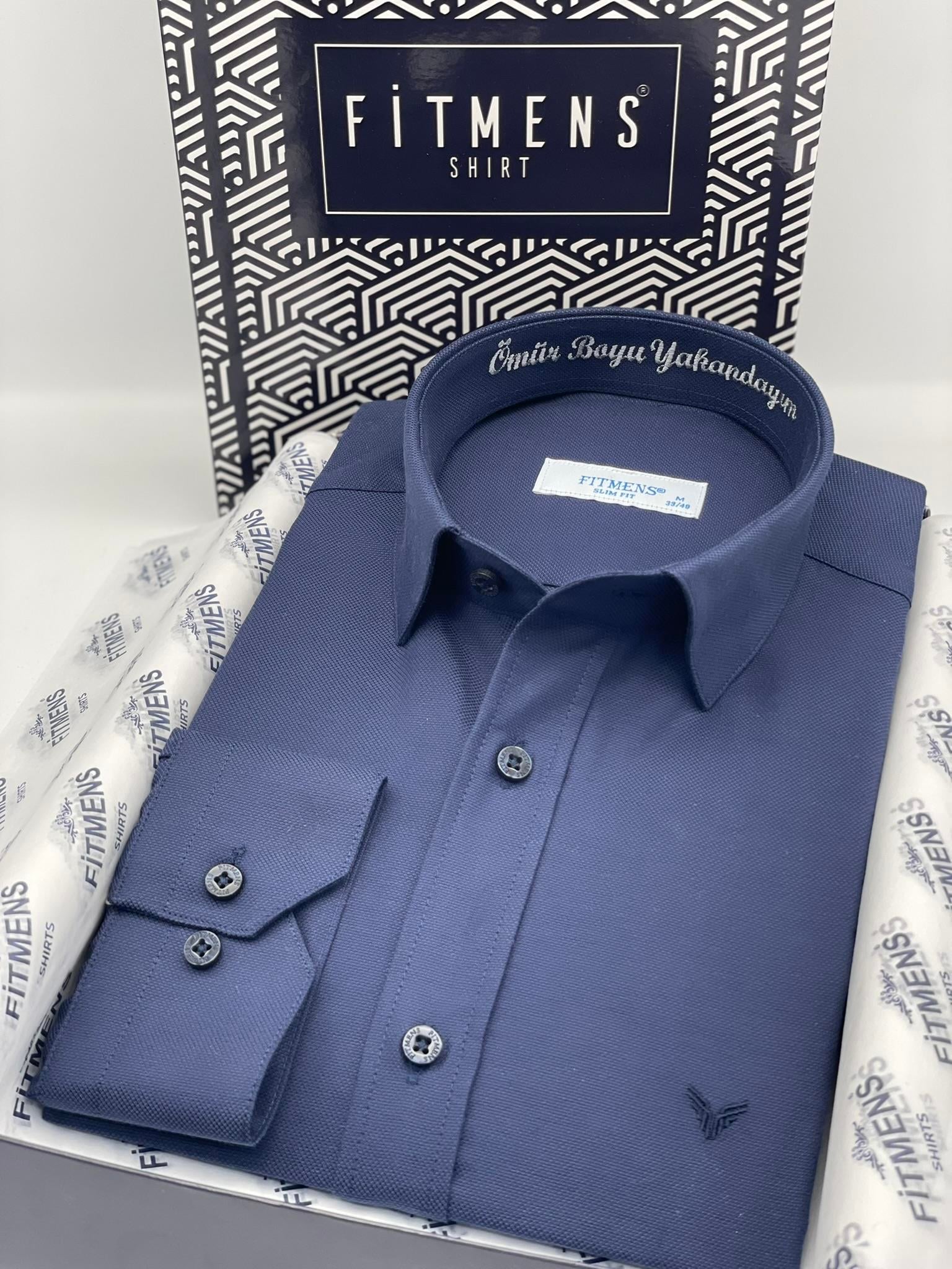 Slim Fit Uzun Kol Ömür Boyu Yakandayım Nakışlı Hediye Kutulu Erkek Gömlek FS-001376 - Lacivert