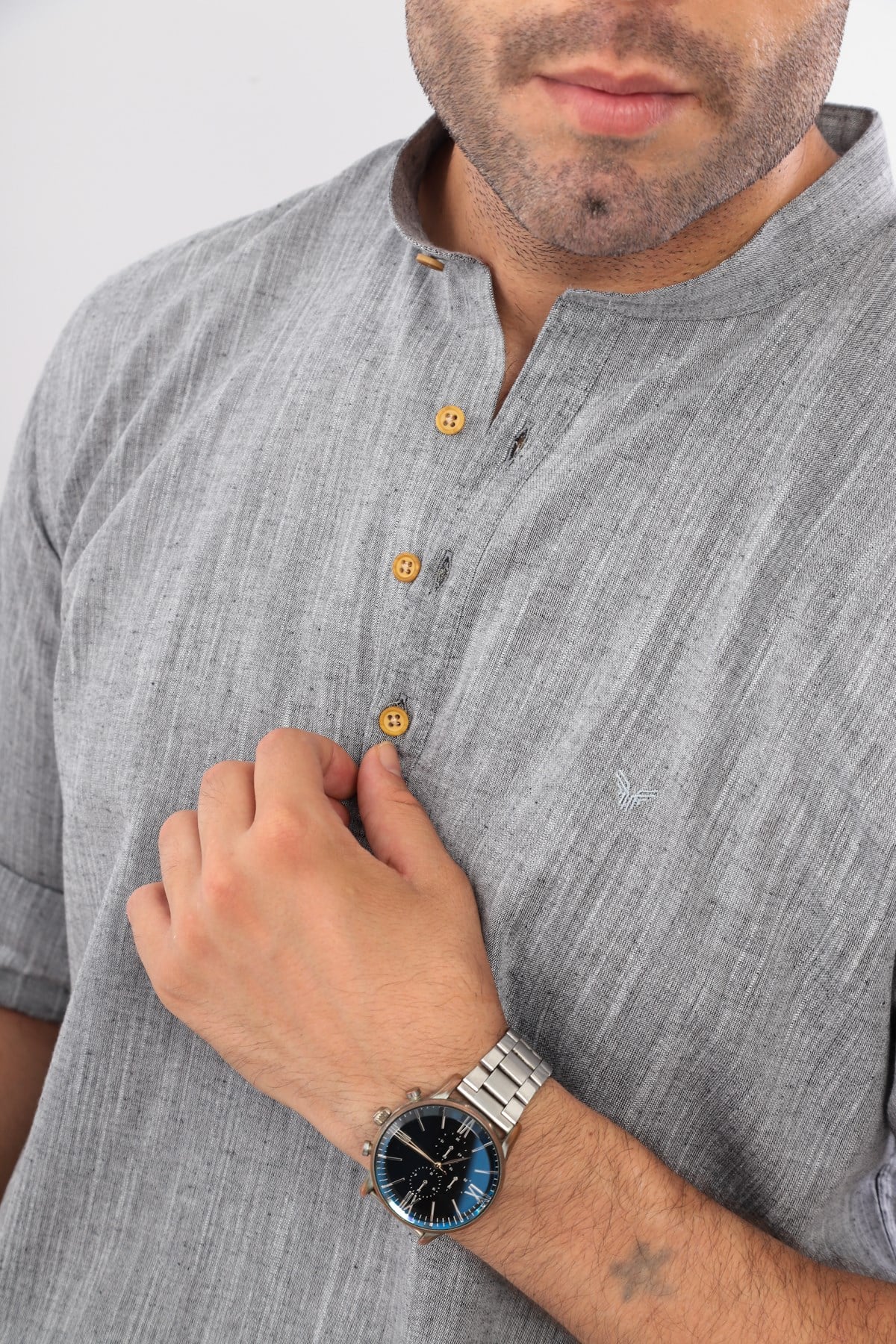Slim Fit Uzun Kol Hakim Yaka Yarım Patlı Hediye Kutulu Erkek Gömlek FS-003687 - Siyah