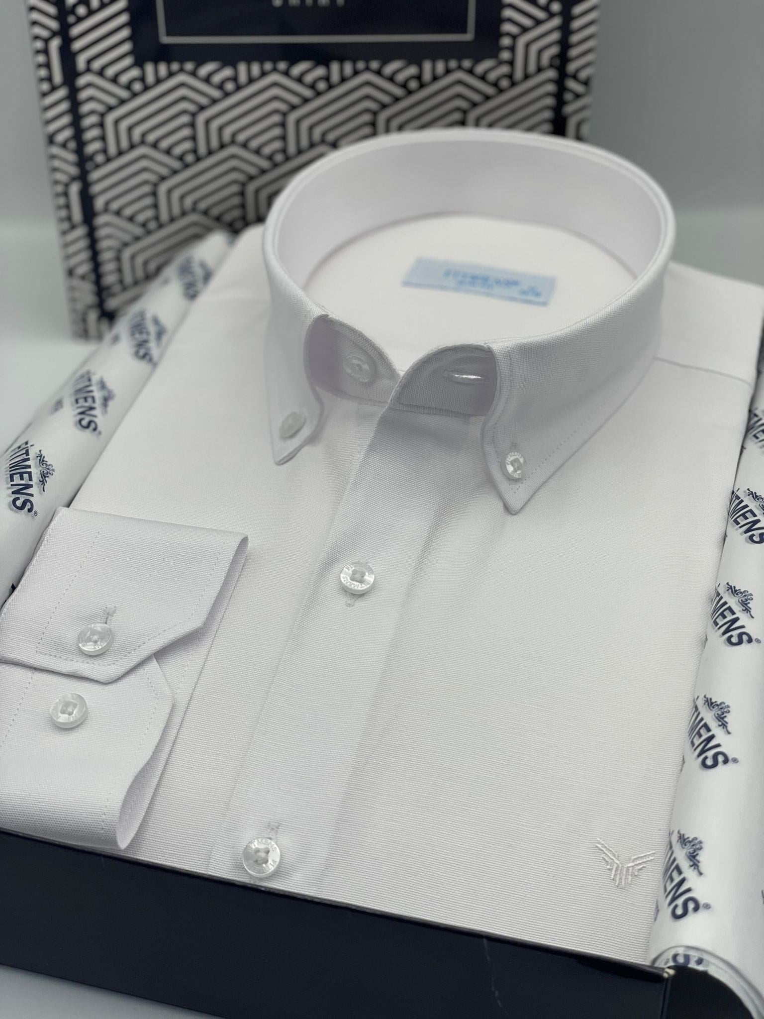 Slim Fit Uzun Kol Pamuklu Hediye Kutulu Kolay Ütülenebilir Erkek Gömlek FS-002225 - Beyaz