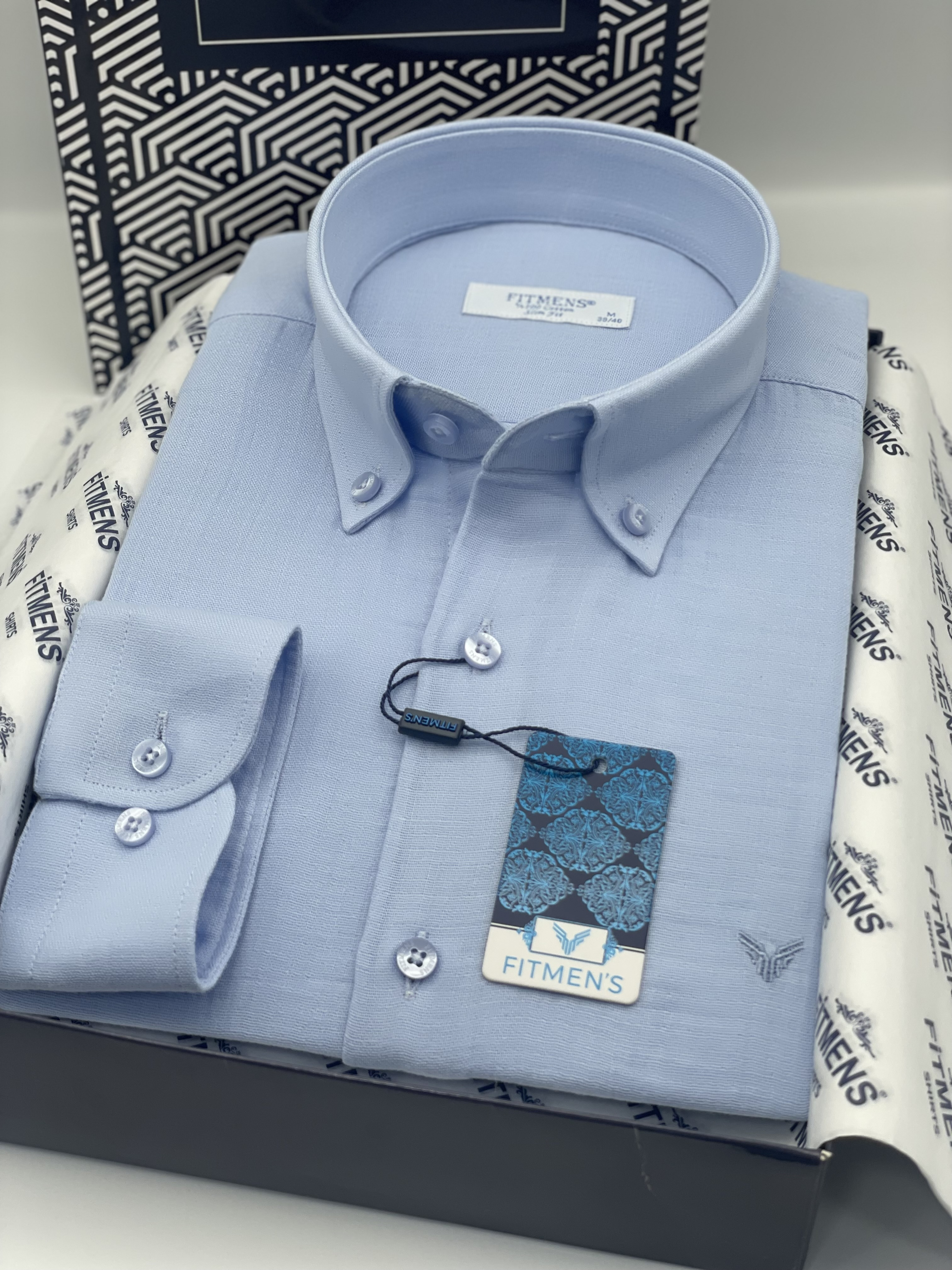 Slim Fit Uzun Kol Müslin Pamuk Rahat Nefes Alabilen Kumaştan Yaka Düğmeli Hediye Kutulu Erkek Gömlek FS-004202 - Açık Mavi