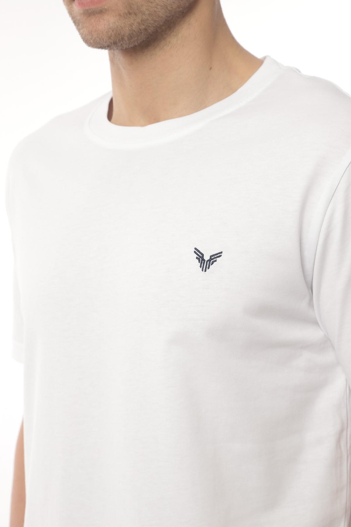 Slim Fit Kısa Kol Nakışlı %100 Pamuklu T-Shirt FS-003011 - Beyaz