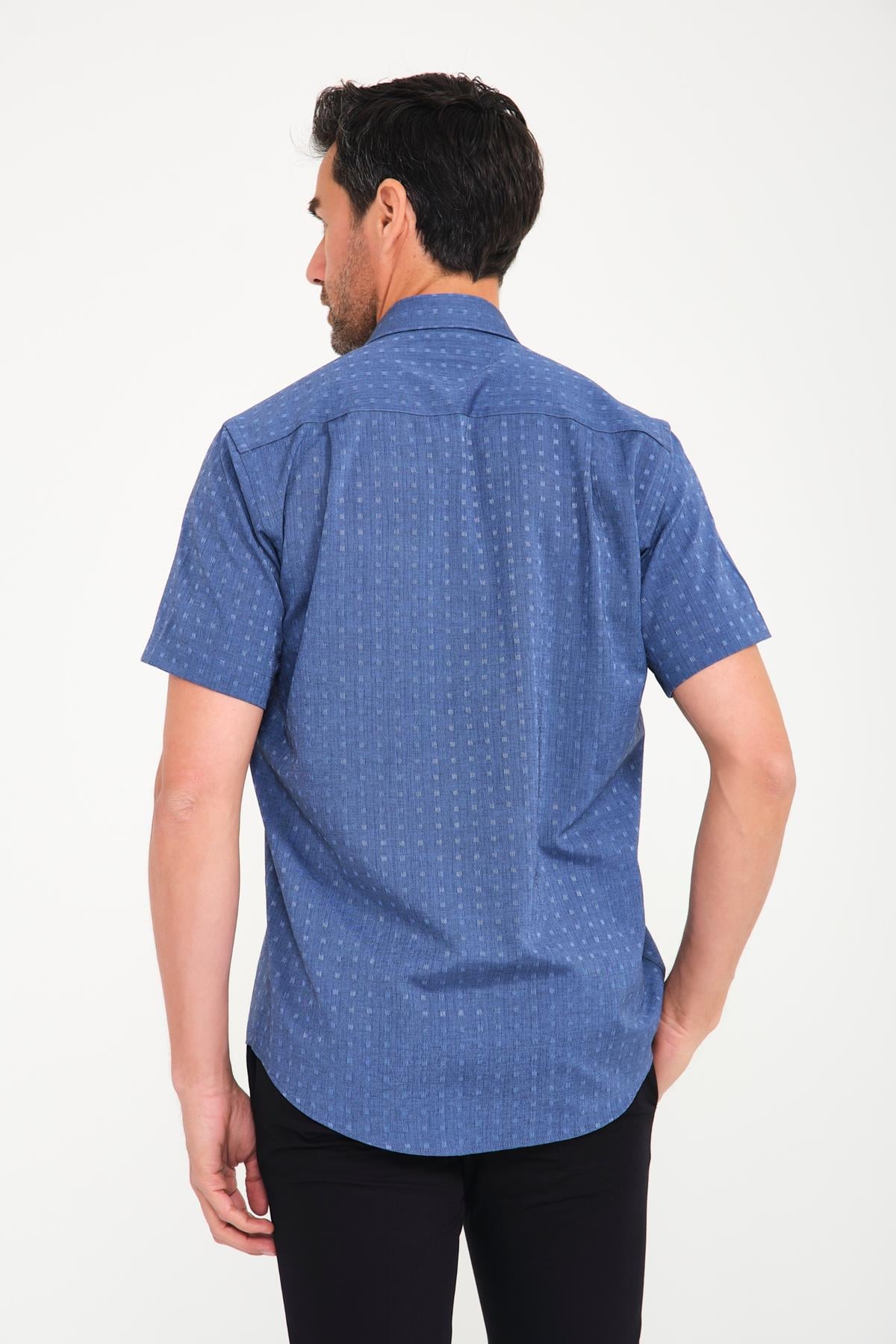 Klasik Kısa Kol Açık Zemin Kutu Desen Keten Cotton Hediye Kutulu Erkek Gömlek FS-000745 - Koyu Lacivert