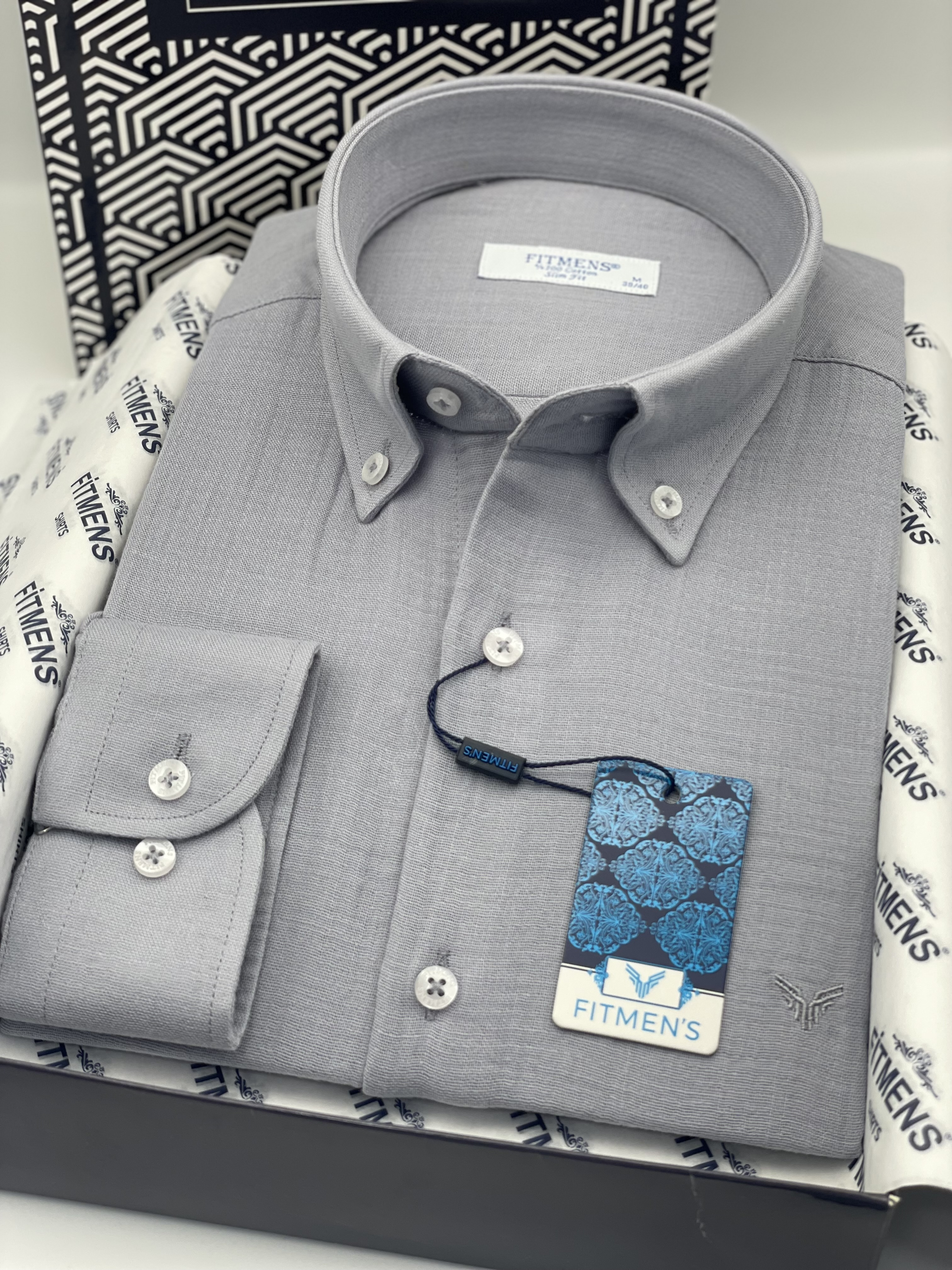 Slim Fit Uzun Kol Müslin Pamuk Rahat Nefes Alabilen Kumaştan Yaka Düğmeli Hediye Kutulu Erkek Gömlek FS-004202 - Gri