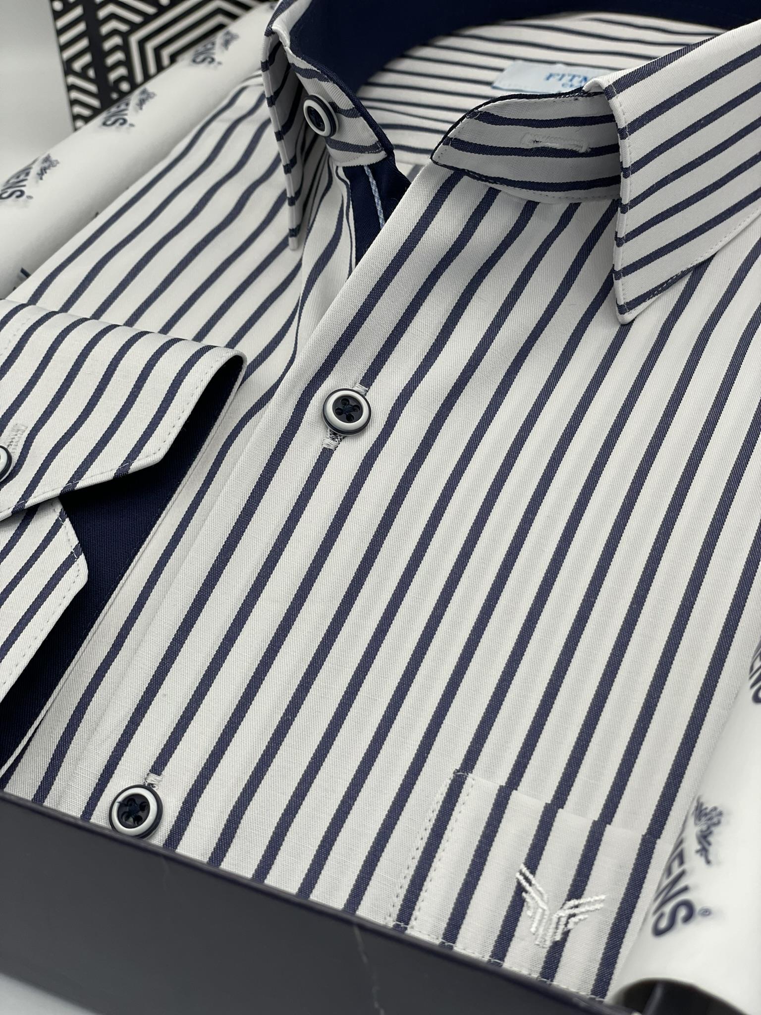 Klasik Uzun Kol Kalın Çizgili Hediye Kutulu Erkek Gömlek FS-001260 - Beyaz Lacivert