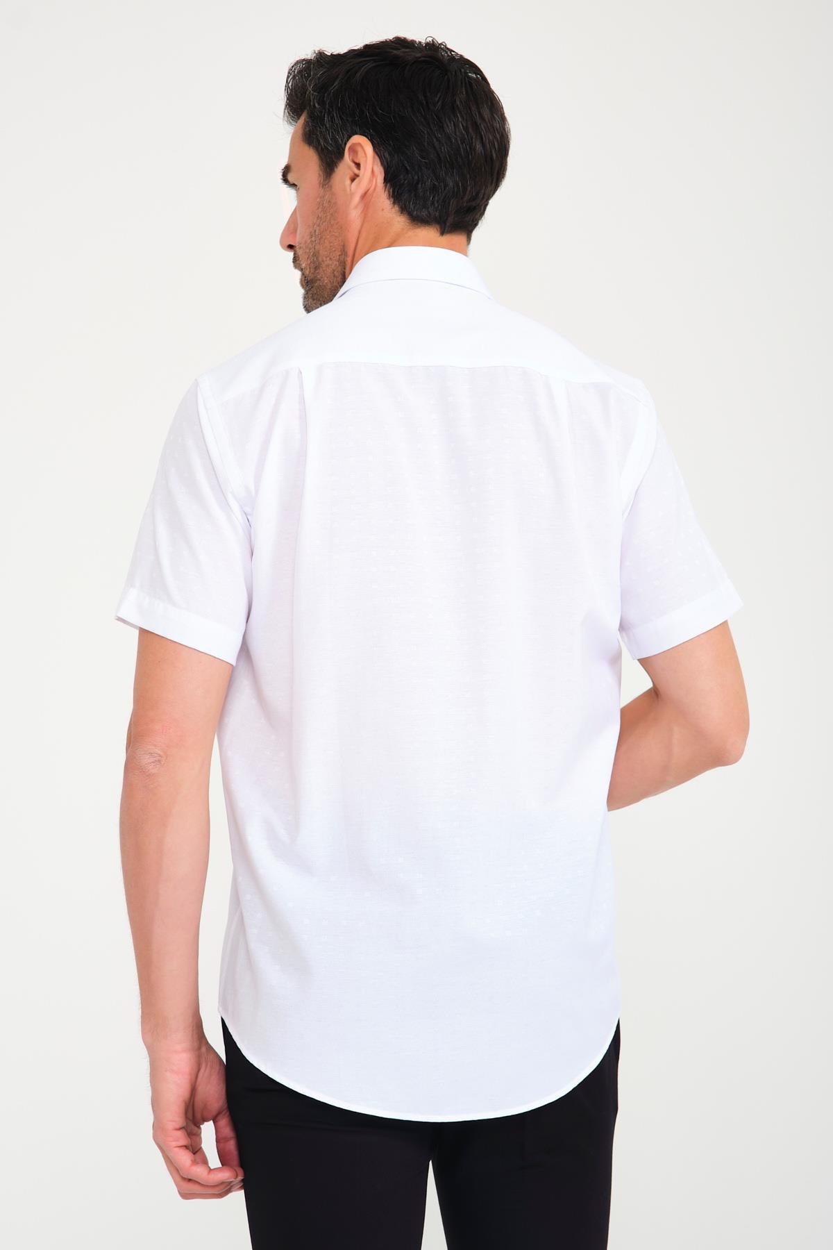 Klasik Kısa Kol Açık Zemin Kutu Desen Keten Cotton Hediye Kutulu Erkek Gömlek FS-000745 - Beyaz Lacivert