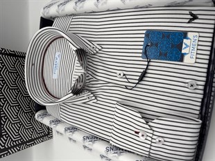 Slim Fit Uzun Kol Premium Çizgili Yaka Düğmeli Hediye Kutulu Erkek Gömlek FS-004440 - Siyah