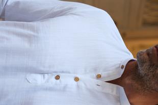 Slim Fit Uzun Kol Hakim Yaka Yarım Patlı Hediye Kutulu Erkek Gömlek FS-003687 - Beyaz