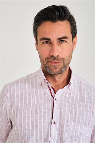 Klasik Kısa Kol Armür Çizgili Flam Keten Düğmeli Yaka Hediye Kutulu Erkek Gömlek FS-000678 - Beyaz Bordo