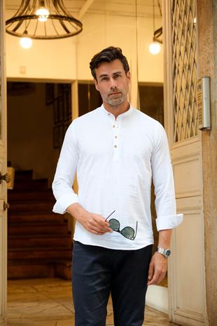 Slim Fit Uzun Kol Hakim Yaka Yarım Patlı Hediye Kutulu Erkek Gömlek FS-003687 - Beyaz