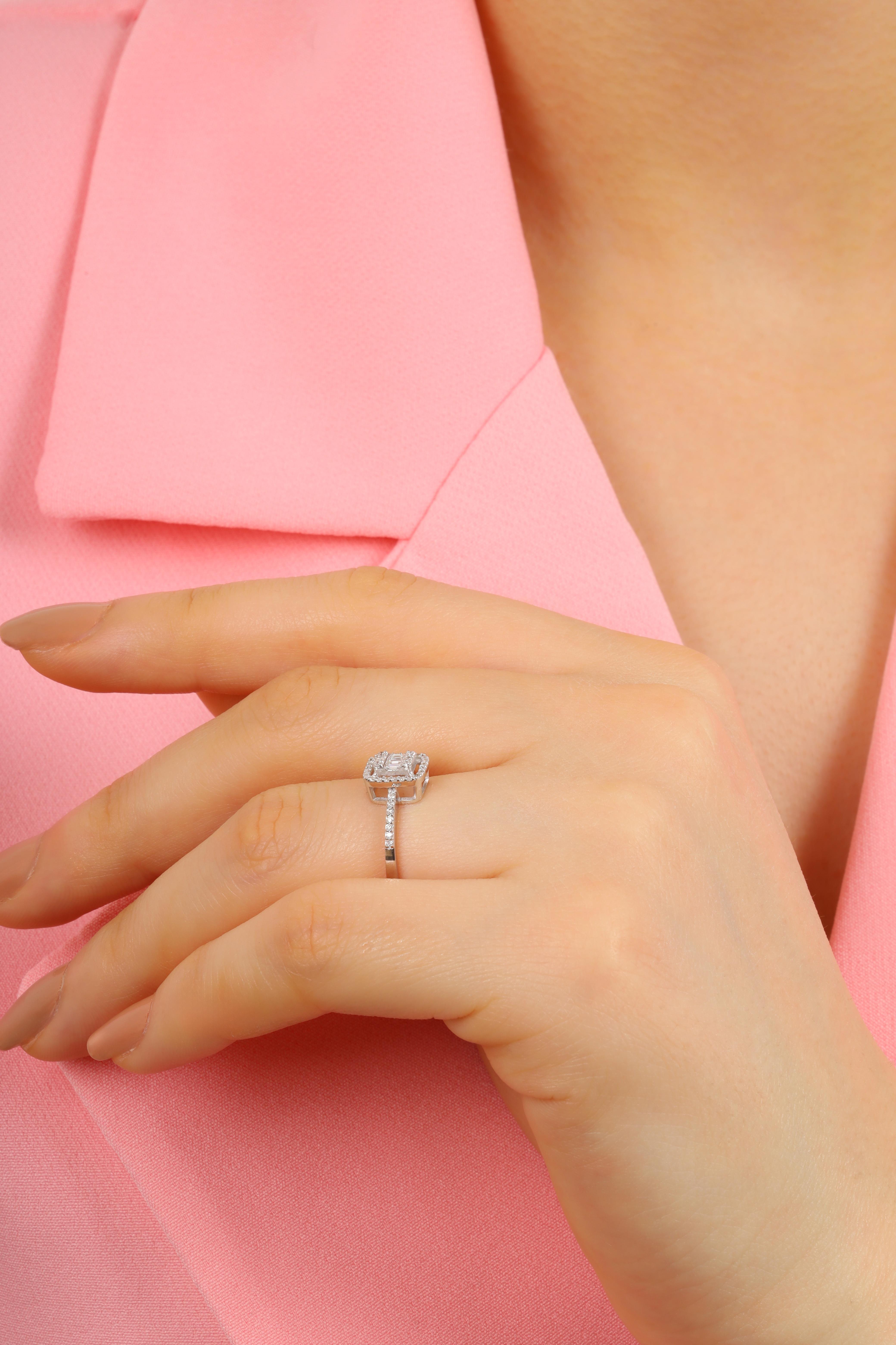 0.21 CT. BAGET PIRLANTA YÜZÜK
