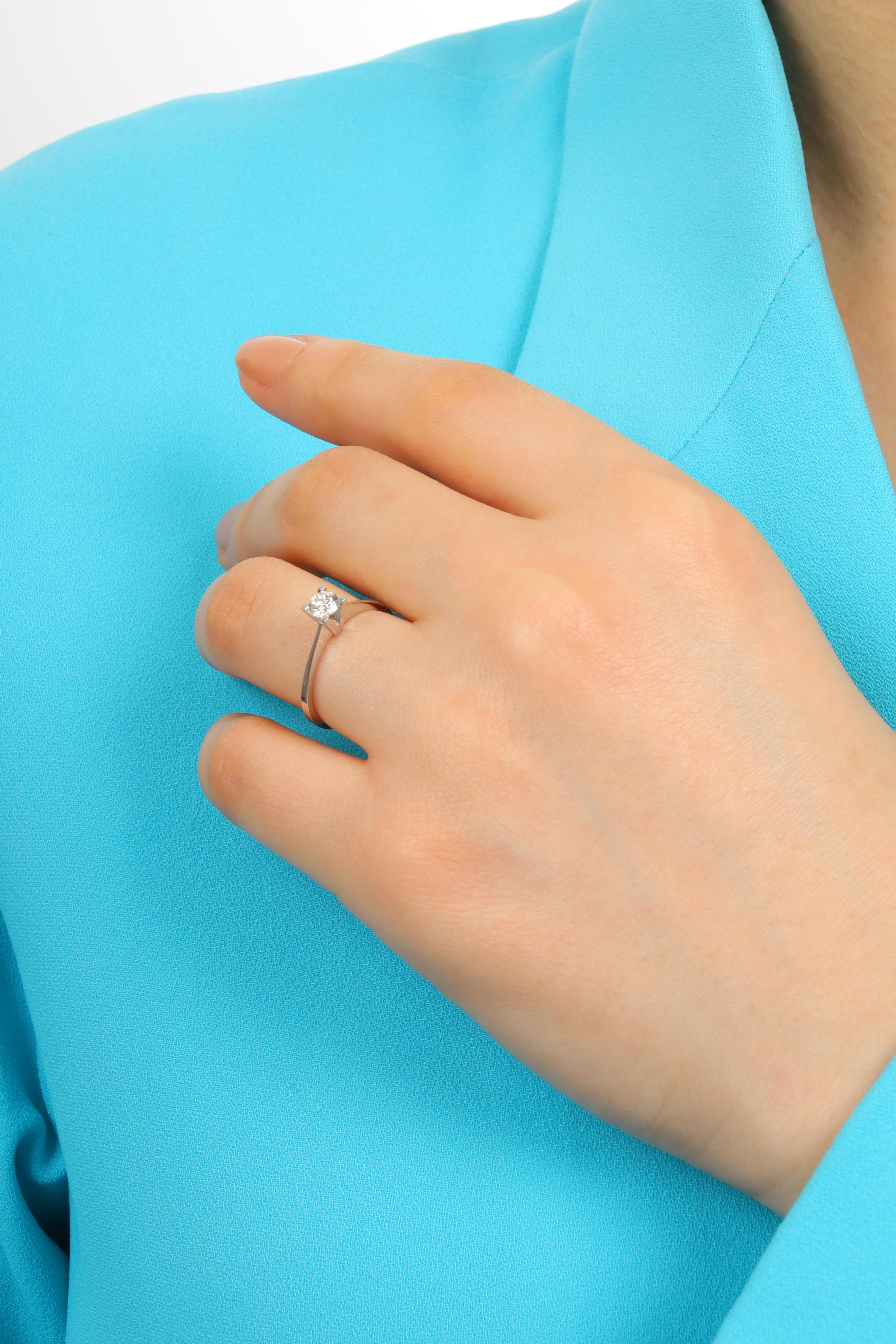 0,35 CT. TEKTAŞ PIRLANTA YÜZÜK