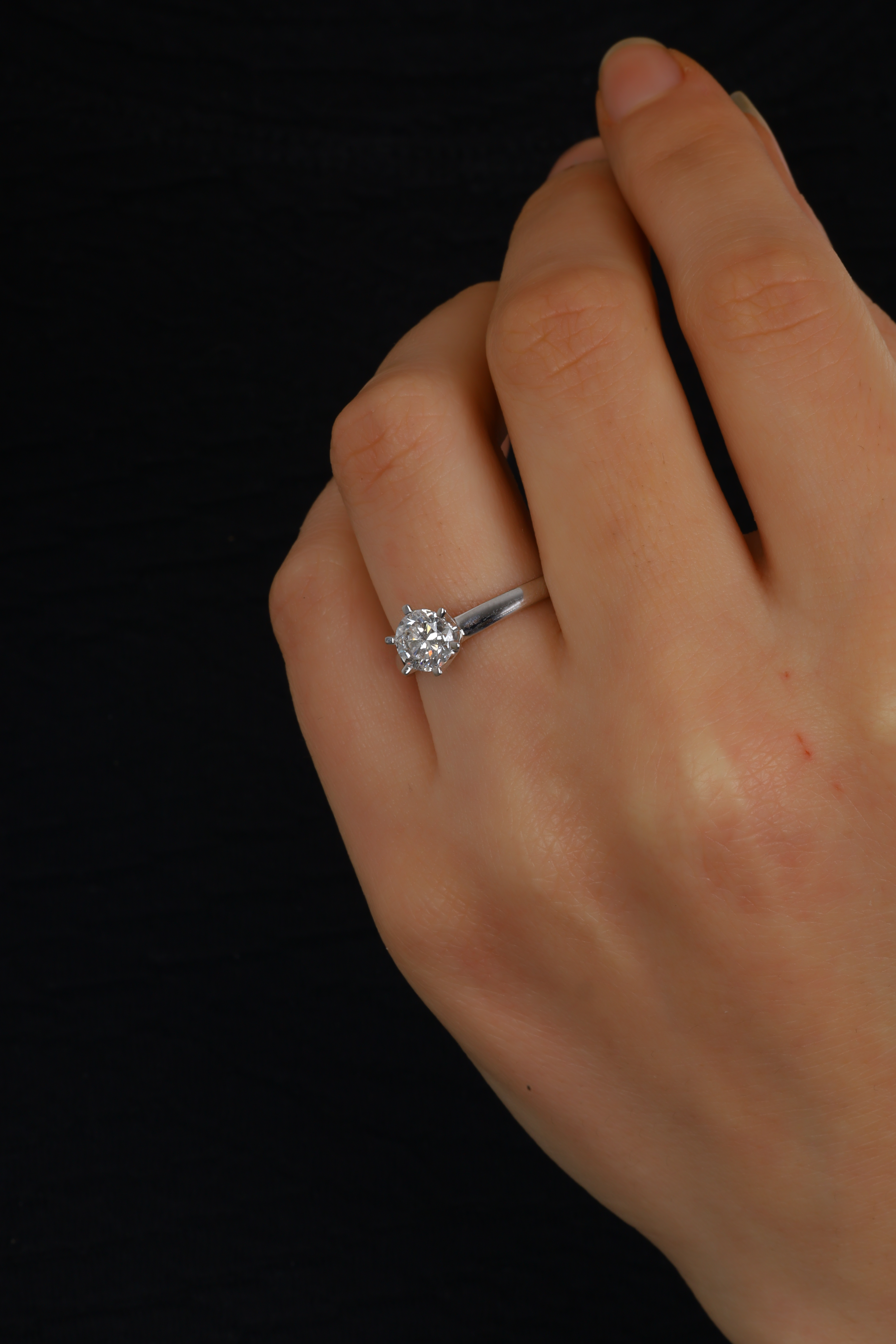 1,00 CT. PIRLANTA TEKTAŞ YÜZÜK