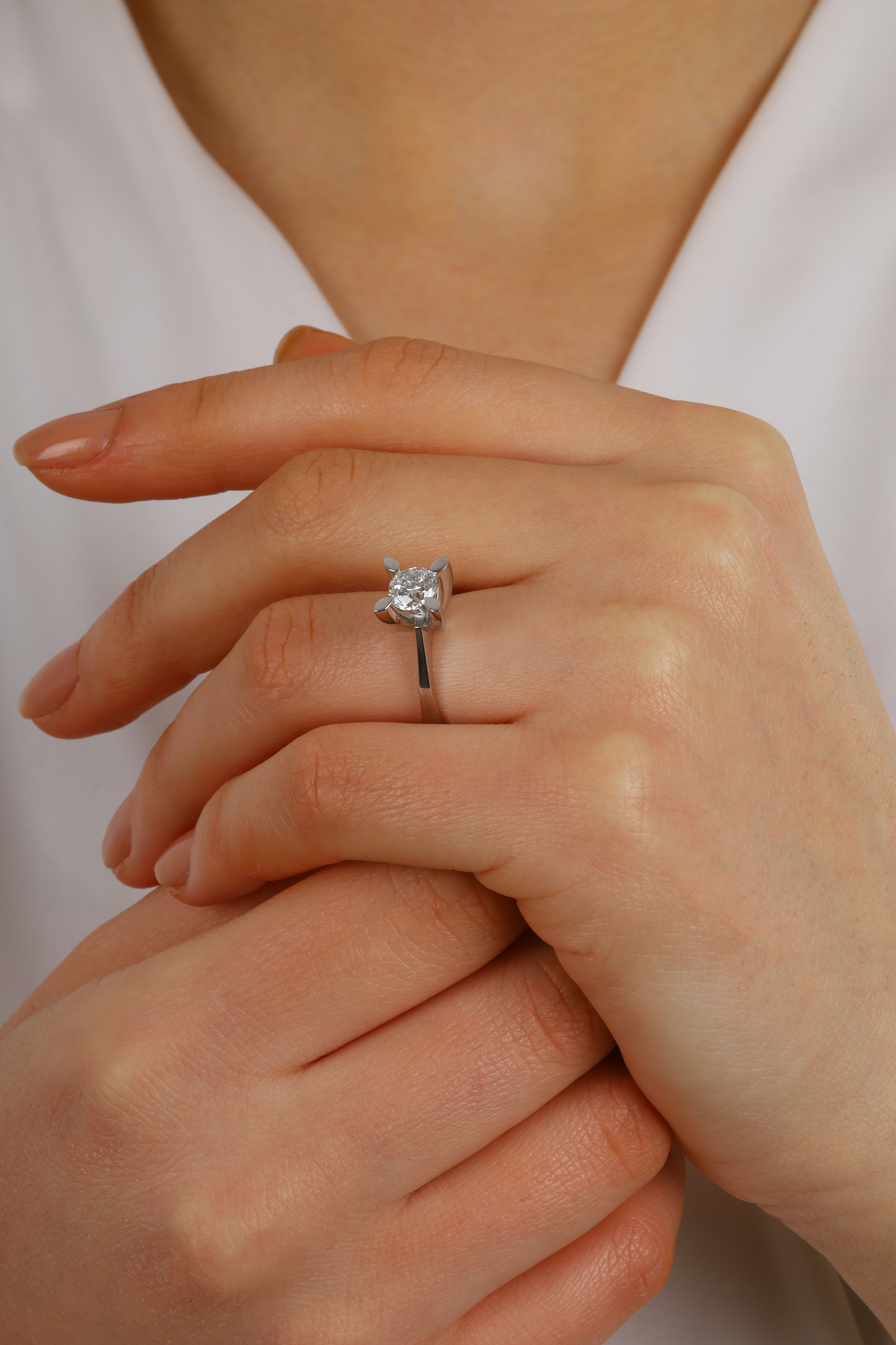 1.00 CT.TEKTAŞ PIRLANTA YÜZÜK