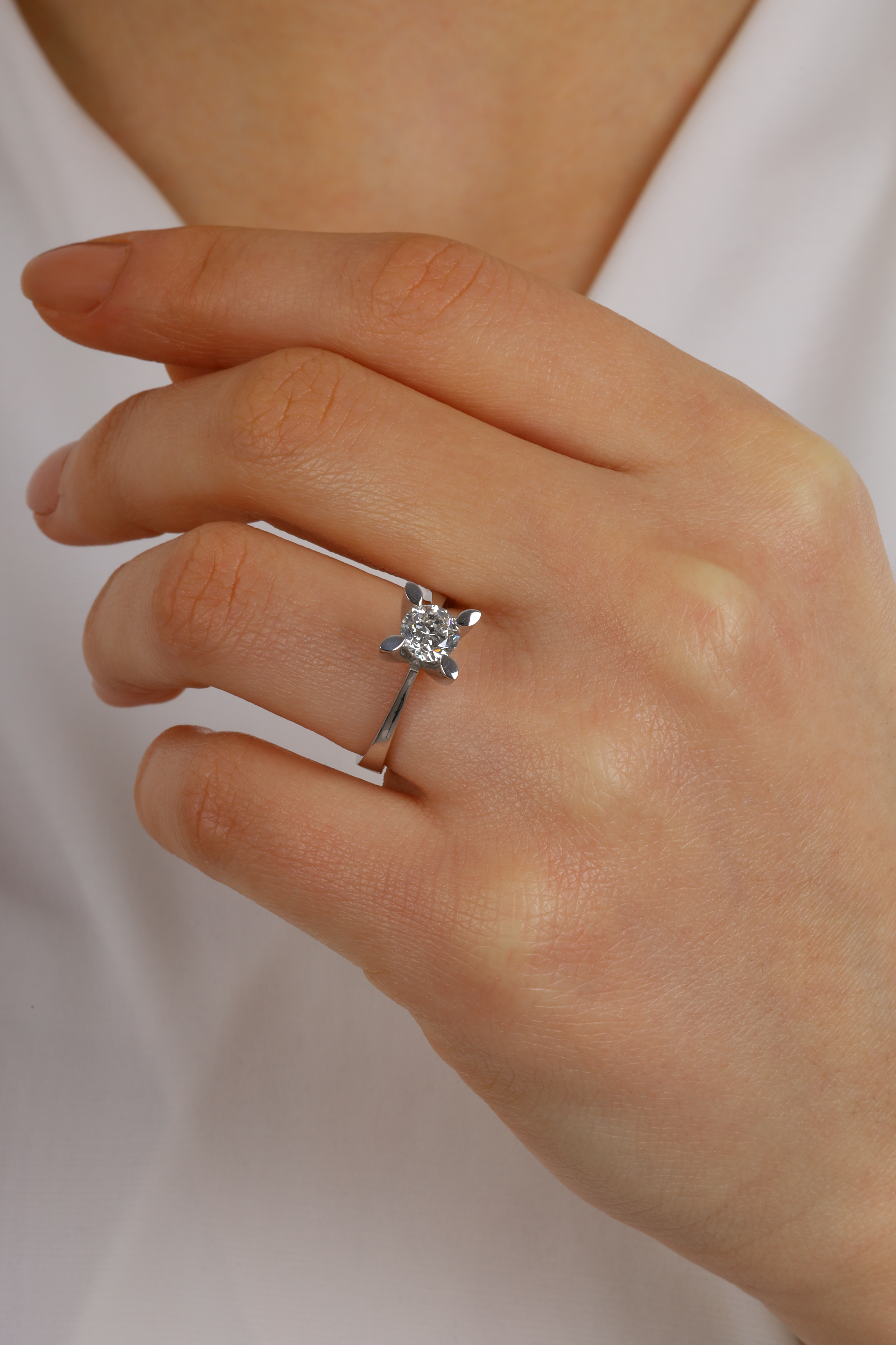 1.00 CT.TEKTAŞ PIRLANTA YÜZÜK