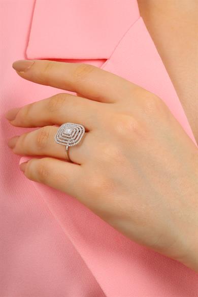 0.48 CT. BAGET PIRLANTA YÜZÜK