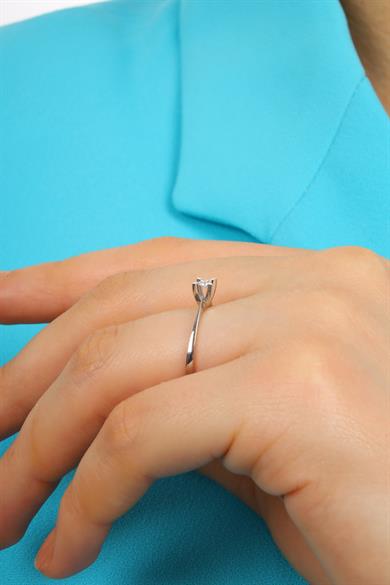 0,08 CT. TEKTAŞ PIRLANTA YÜZÜK