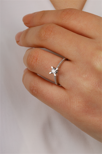 0,25 CT. TEKTAŞ PIRLANTA YÜZÜK