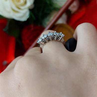 0,99 CT. KAFES MODEL BEŞTAŞ PIRLANTA YÜZÜK