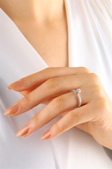 0.48 CT. TEKTAŞ PIRLANTA YÜZÜK