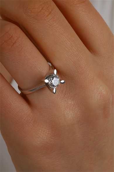 1.00 CT.TEKTAŞ PIRLANTA YÜZÜK